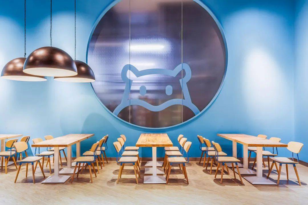 叠彩阿里巴巴盒马机器人餐厅，打造未来概念的餐饮空间设计