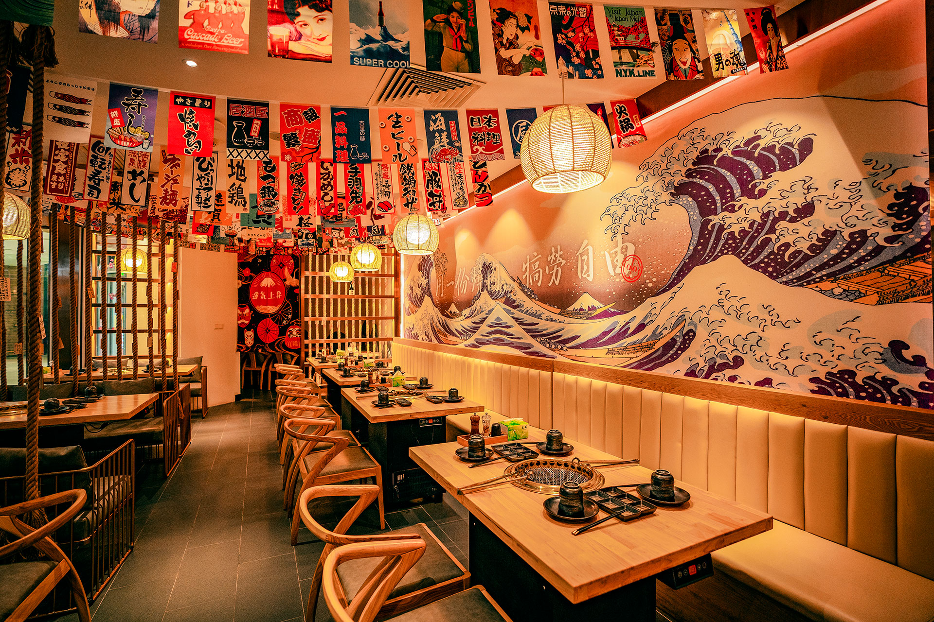 叠彩深圳餐饮空间设计如何才能与众不同？